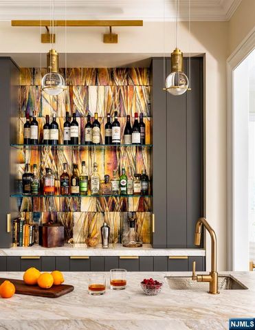 211 Vaccaro Drive, Cresskill, NJ 07626