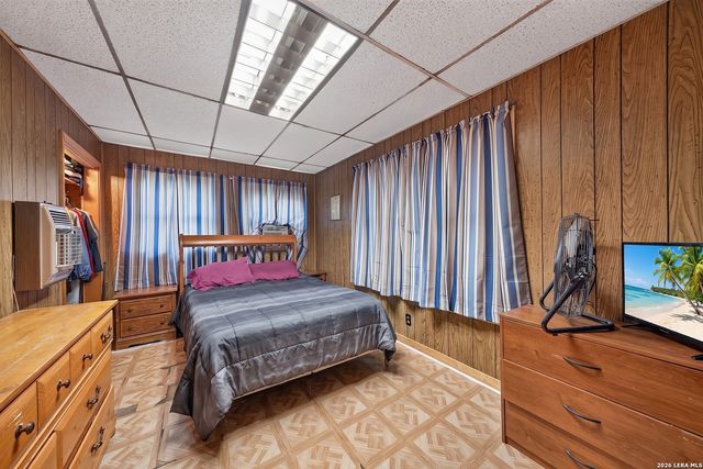 1517 W Hollywood, San Antonio, TX 78201