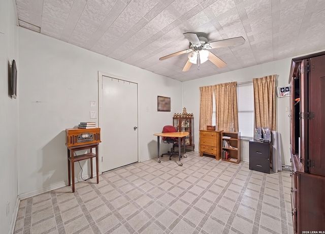 1517 W Hollywood, San Antonio, TX 78201