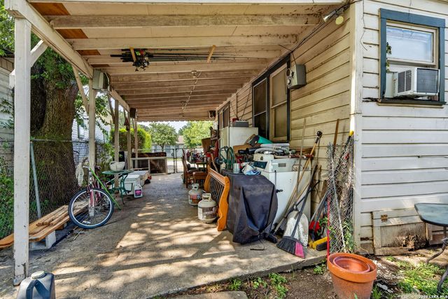 1517 W Hollywood, San Antonio, TX 78201