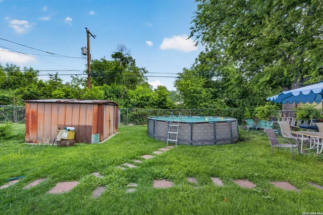 1517 W Hollywood, San Antonio, TX 78201