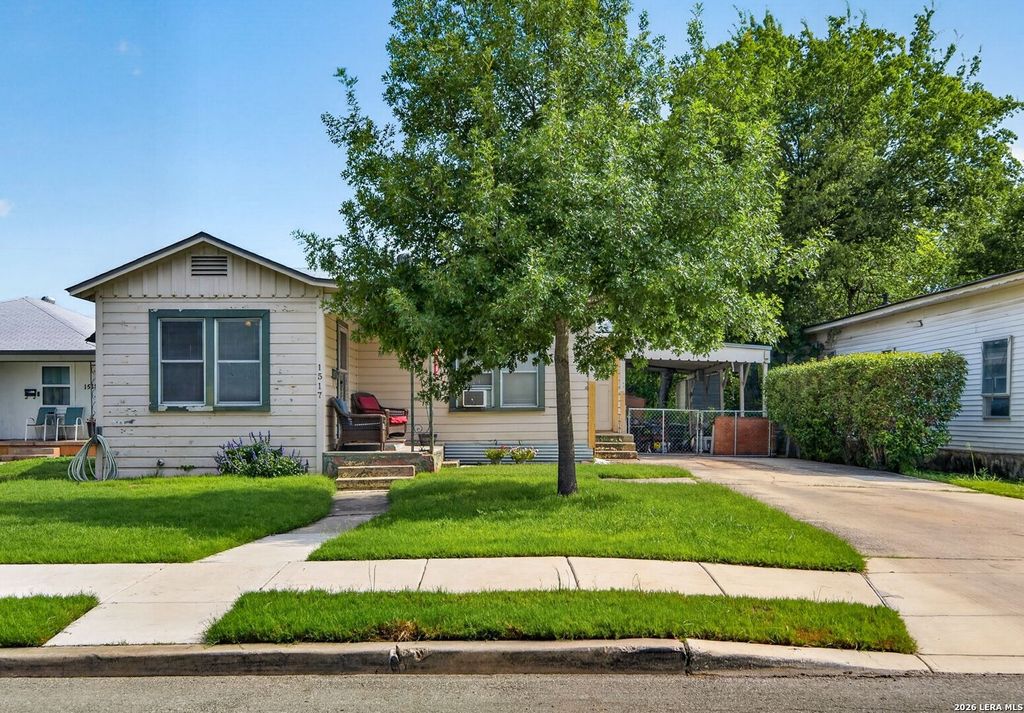 1517 W Hollywood, San Antonio, TX 78201