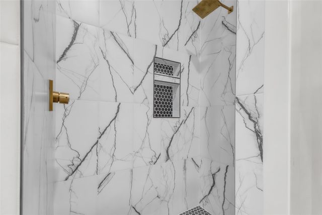 4514 Lone Oak Lane, Longview, TX 75605