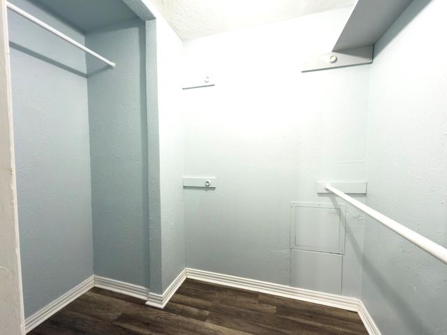 13175 Clarewood Drive, Houston, TX 77072