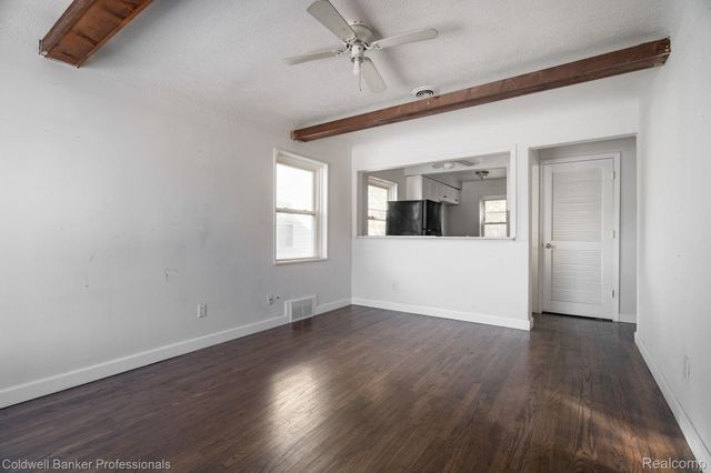 23442 Melville Avenue, Hazel Park, MI 48030