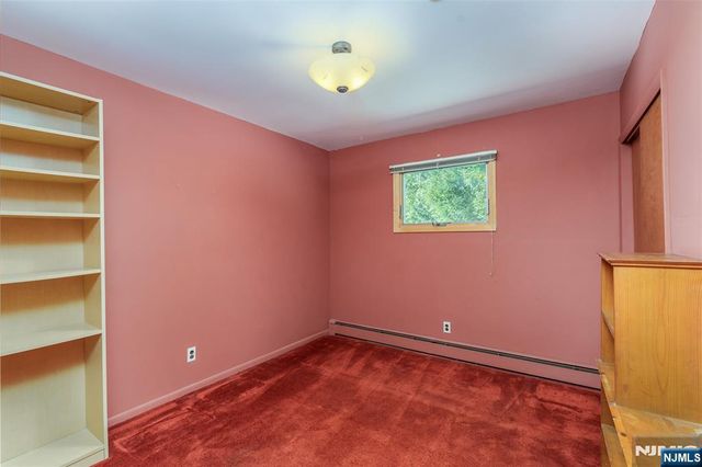 12 Ledgewood Trail, Kinnelon Borough, NJ 07405