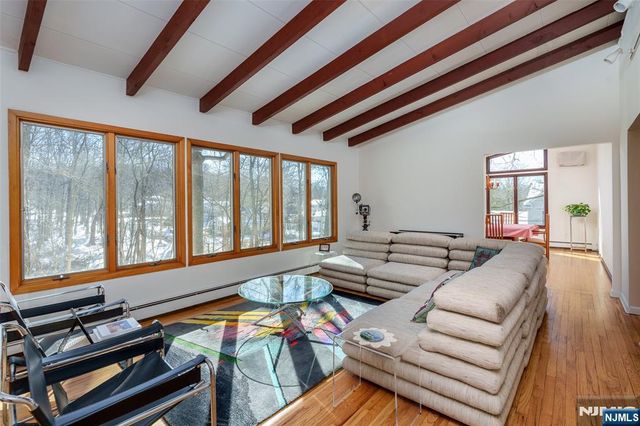 12 Ledgewood Trail, Kinnelon Borough, NJ 07405