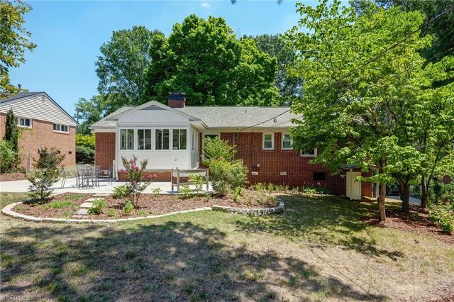 2103 Briarwood Drive, Greensboro, NC 27403