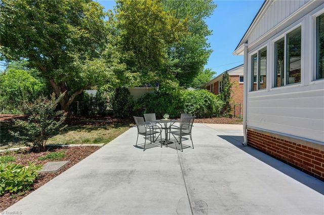 2103 Briarwood Drive, Greensboro, NC 27403