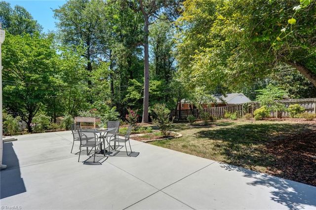 2103 Briarwood Drive, Greensboro, NC 27403