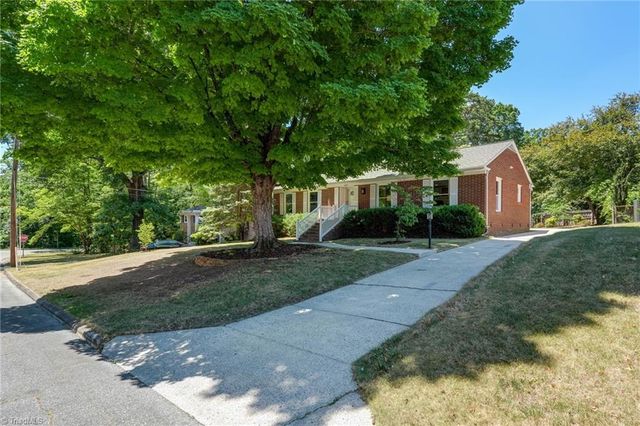 2103 Briarwood Drive, Greensboro, NC 27403
