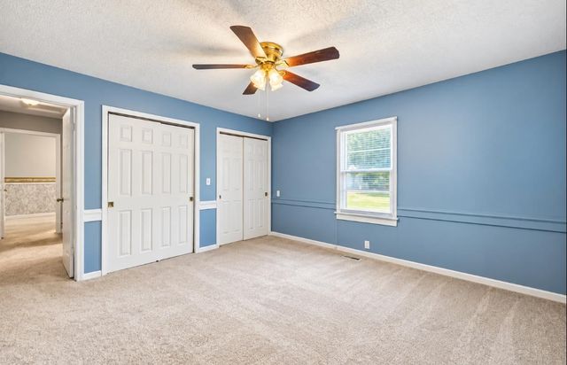 4204 S Bartlow Dr, Wichita, KS 67217