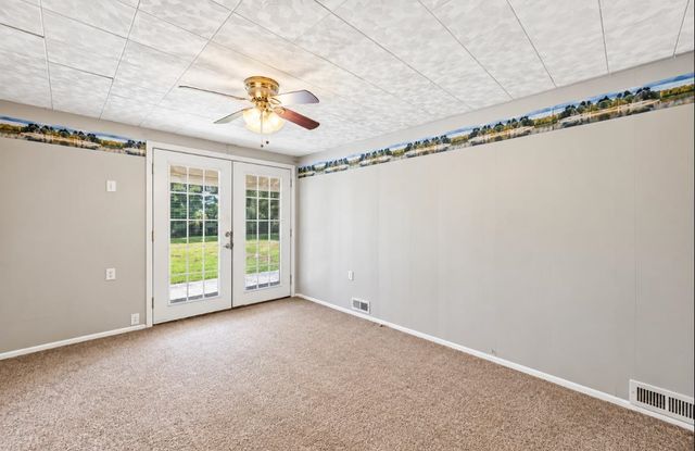 4204 S Bartlow Dr, Wichita, KS 67217