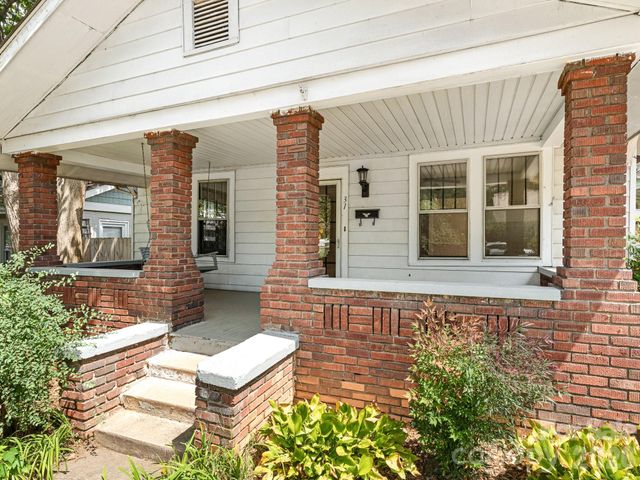 31 Dorchester Avenue, Asheville, NC 28806