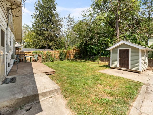 31 Dorchester Avenue, Asheville, NC 28806