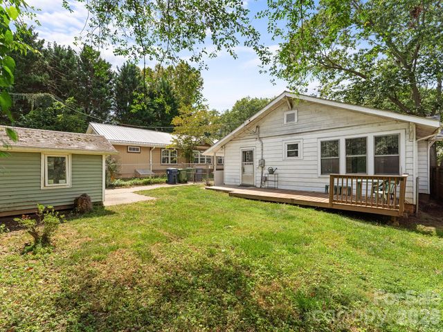 31 Dorchester Avenue, Asheville, NC 28806