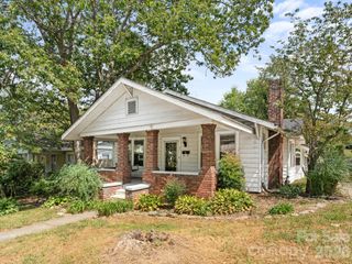 31 Dorchester Avenue, Asheville, NC 28806