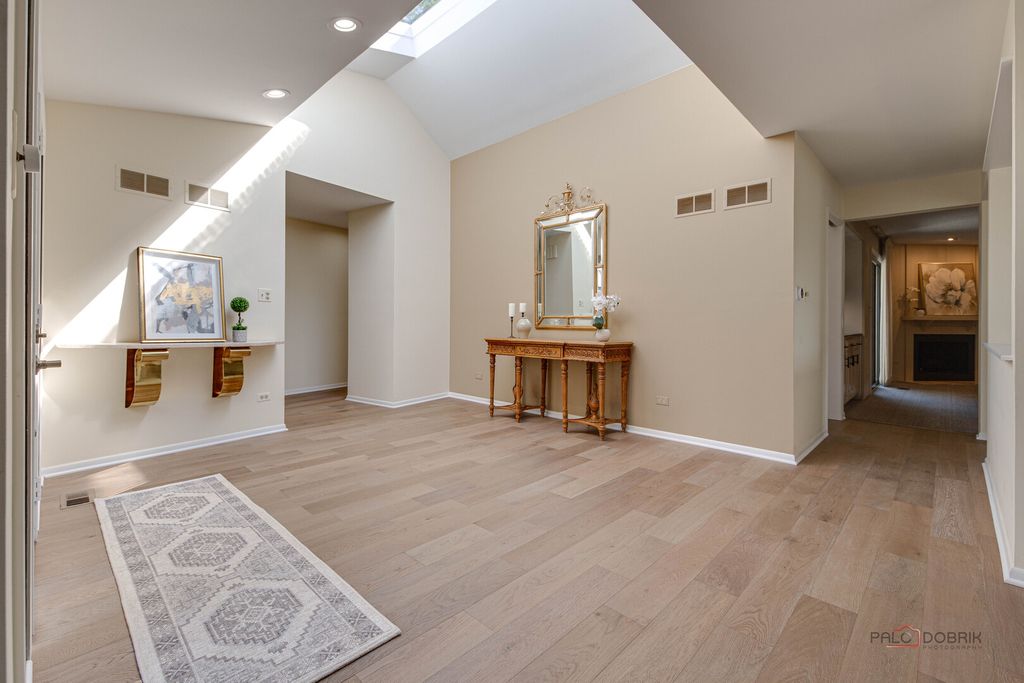 2457 Seville Circle, Northbrook, IL 60062 — photo 4
