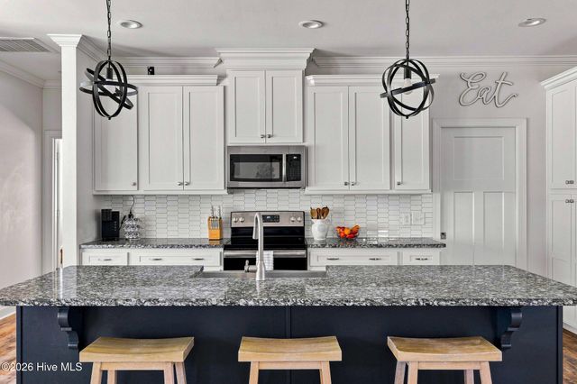 115 Cambridge Lane, West End, NC 27376