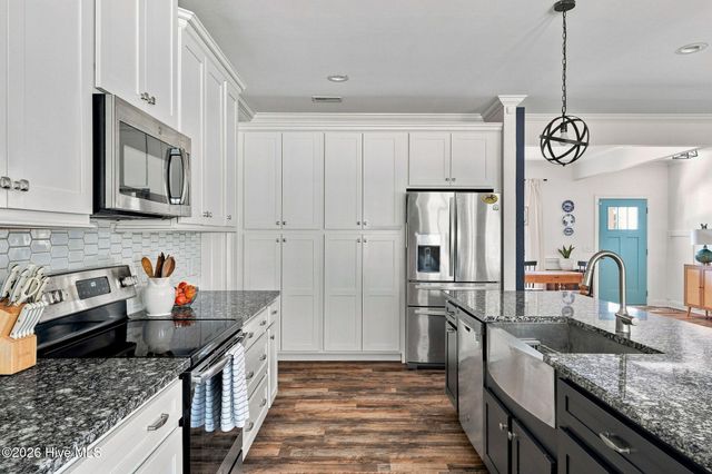 115 Cambridge Lane, West End, NC 27376
