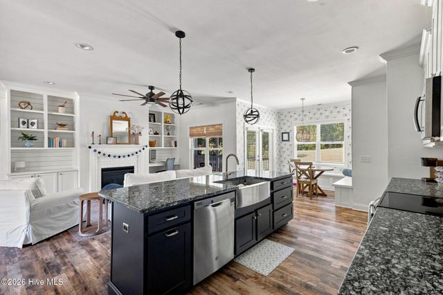 115 Cambridge Lane, West End, NC 27376