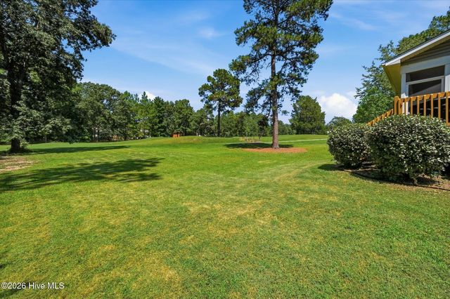 115 Cambridge Lane, West End, NC 27376