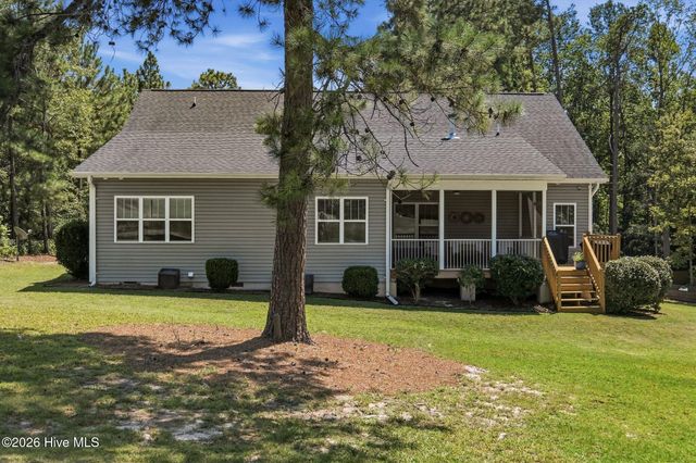 115 Cambridge Lane, West End, NC 27376