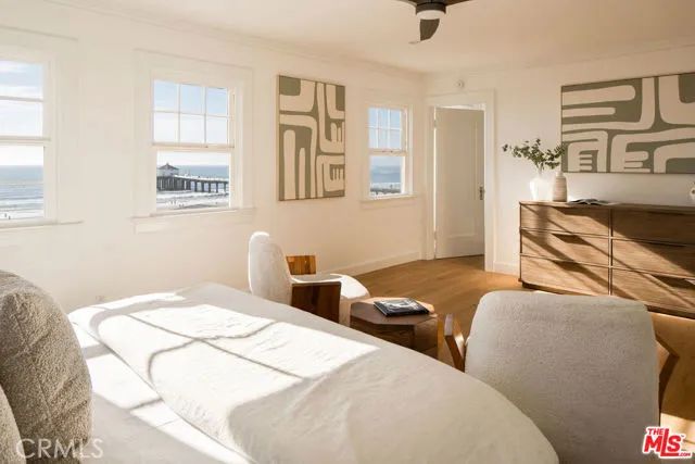 1000 The Strand, Manhattan Beach, CA 90266