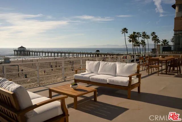 1000 The Strand, Manhattan Beach, CA 90266