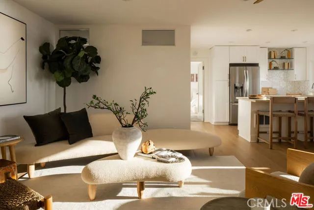 1000 The Strand, Manhattan Beach, CA 90266