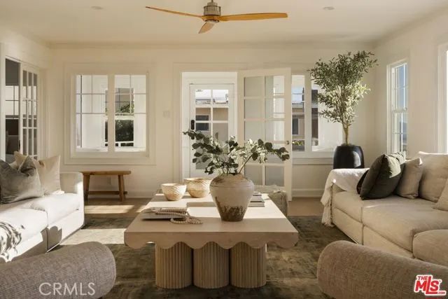 1000 The Strand, Manhattan Beach, CA 90266