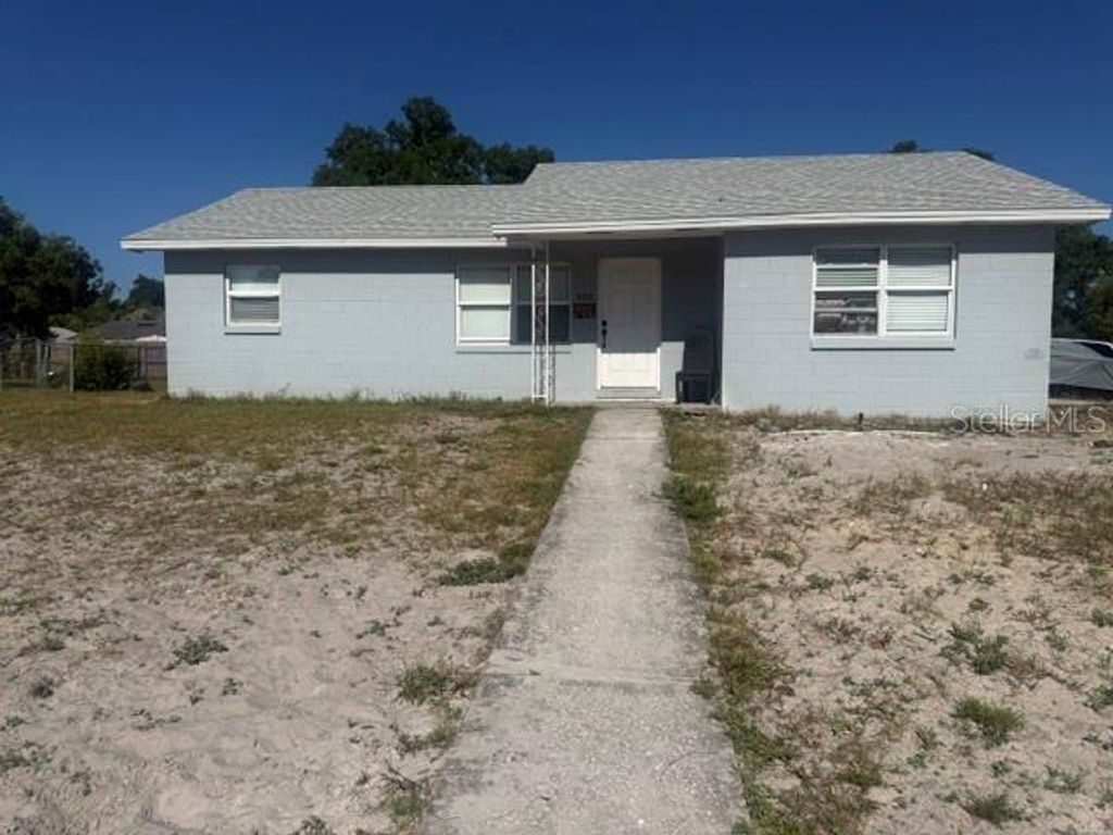 505 HOLT CIRCLE, Winter Haven, FL 33880