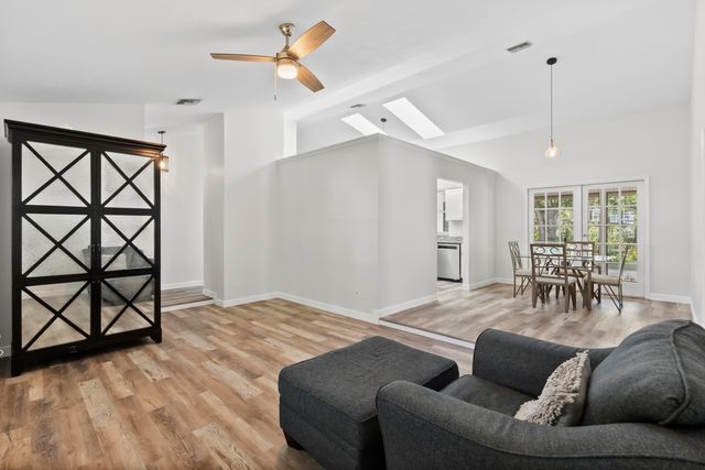 435 61st Avenue, Vero Beach, FL 32968