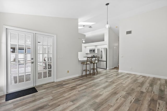 435 61st Avenue, Vero Beach, FL 32968