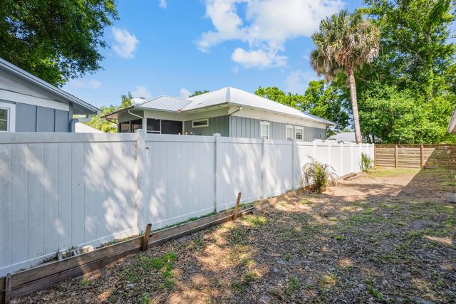 435 61st Avenue, Vero Beach, FL 32968