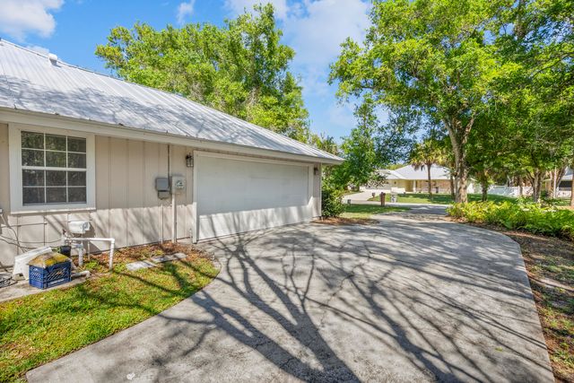 435 61st Avenue, Vero Beach, FL 32968