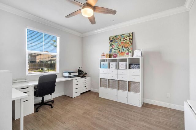2752 Pontiac Avenue, Clovis, CA 93611
