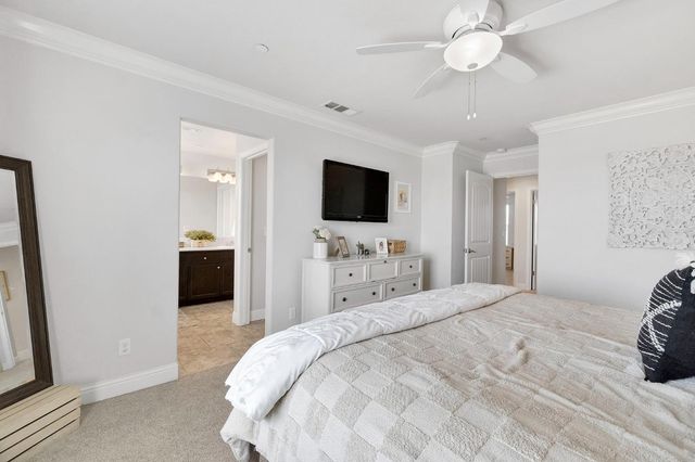 2752 Pontiac Avenue, Clovis, CA 93611