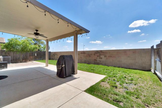 2752 Pontiac Avenue, Clovis, CA 93611