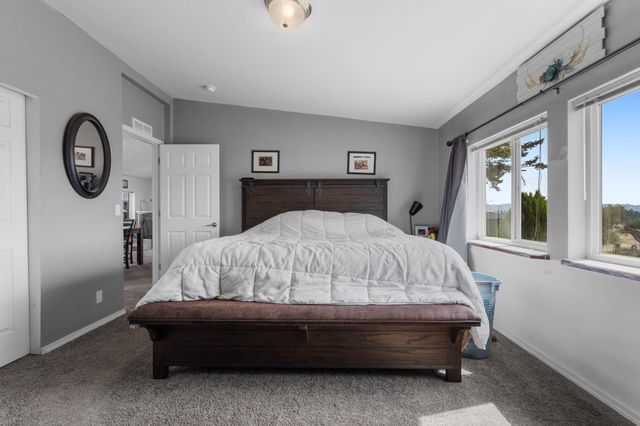 38521 Tekoa Idaho Rd, Tekoa, WA 99033