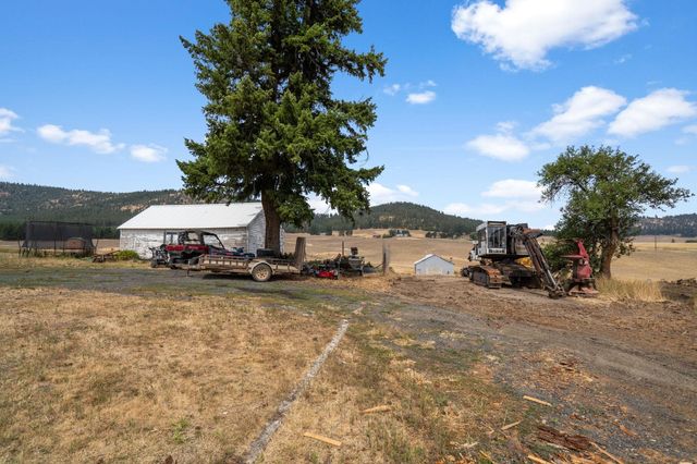 38521 Tekoa Idaho Rd, Tekoa, WA 99033