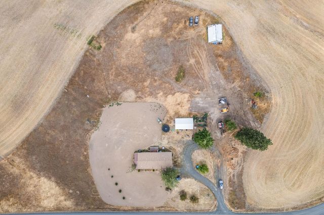 38521 Tekoa Idaho Rd, Tekoa, WA 99033