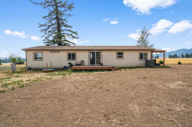 38521 Tekoa Idaho Rd, Tekoa, WA 99033