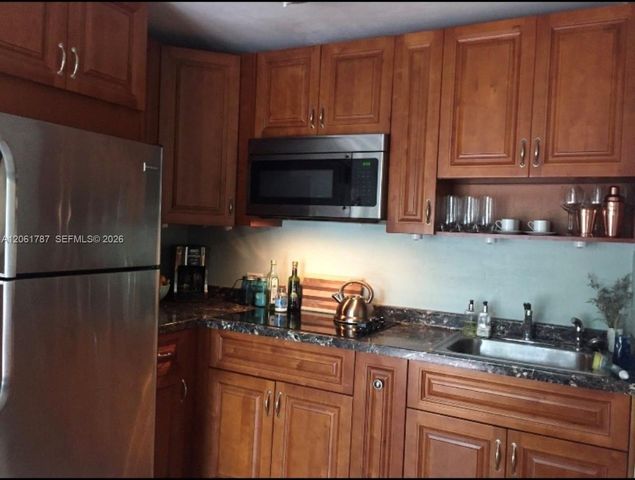 1200 Wallace St B, Coral Gables, FL 33134