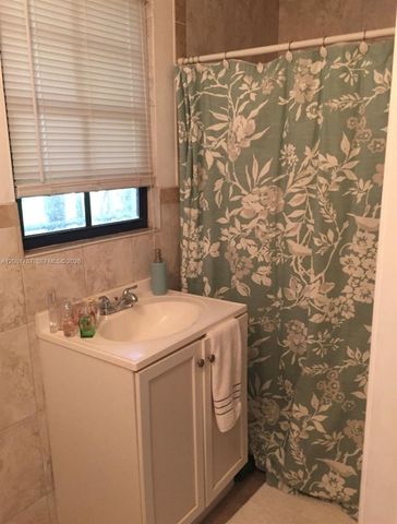 1200 Wallace St B, Coral Gables, FL 33134
