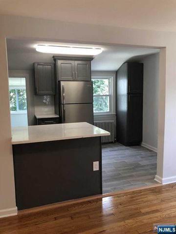 3-33 31st Street 2nd flr, Fair Lawn, NJ 07410