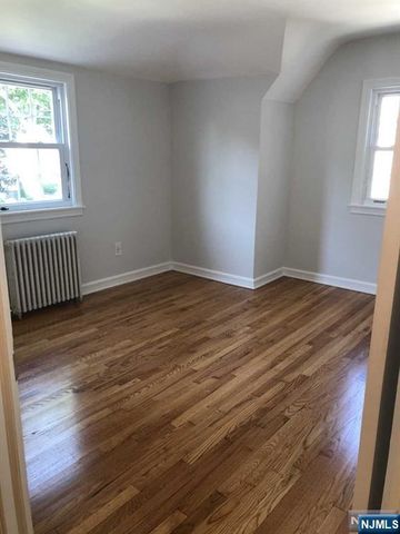 3-33 31st Street 2nd flr, Fair Lawn, NJ 07410