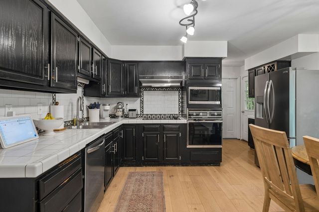 501 N Palisades Drive, Signal Mountain, TN 37377