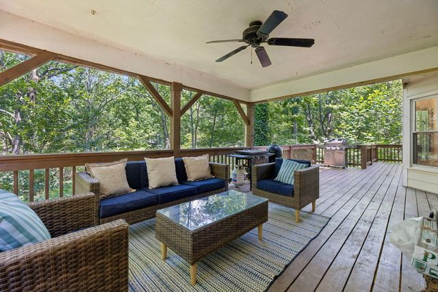 501 N Palisades Drive, Signal Mountain, TN 37377