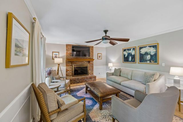 501 N Palisades Drive, Signal Mountain, TN 37377